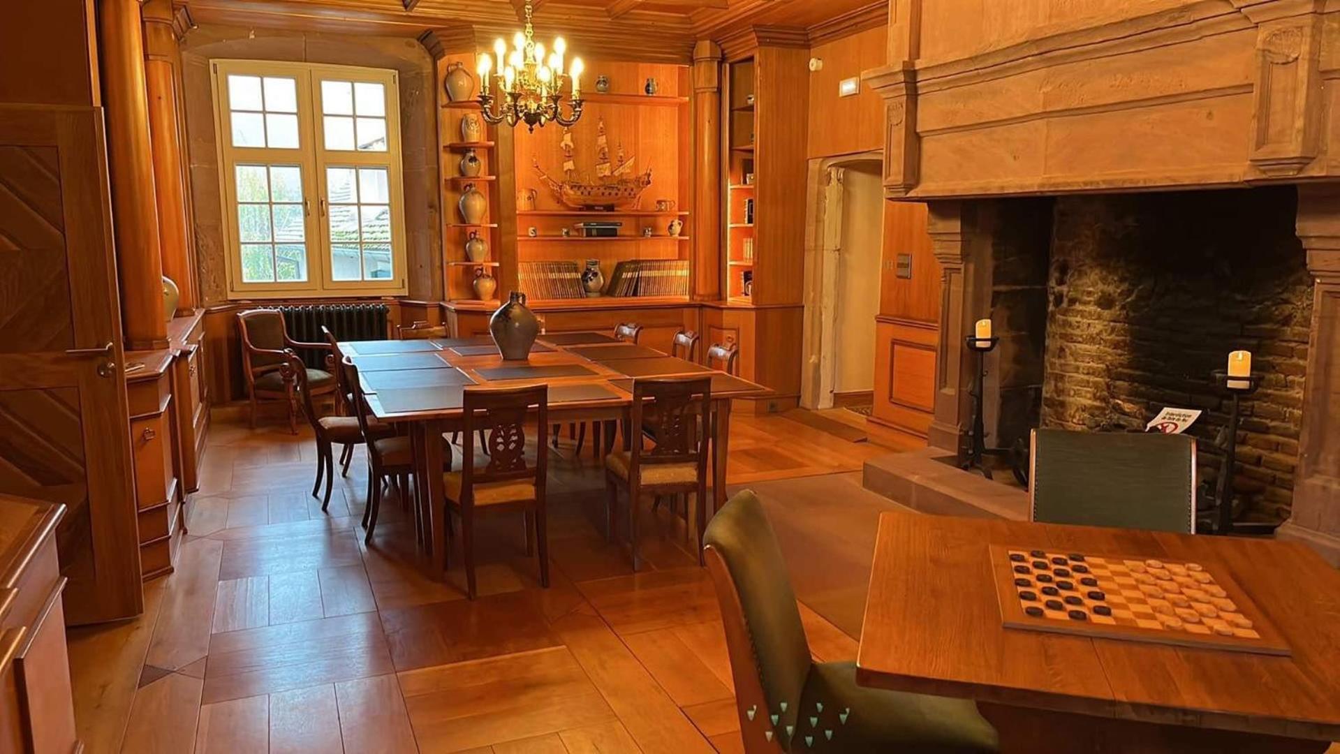 Domaine La Cour Des Nobles - Demeure, Maison Et Appartements Au Coeur De Рикевир Экстерьер фото